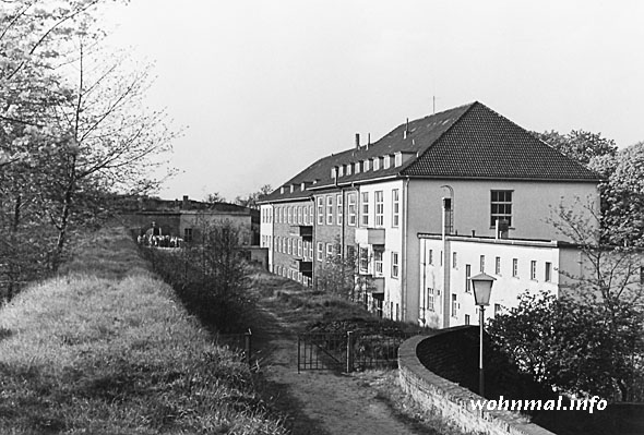 Ehemalige Kasernengebäude in der Zitadelle Spandau 1957