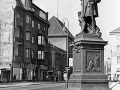 Reformationsdenkmal vor der Spandauer Nikolai-Kirche 1957