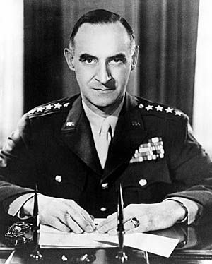 General Lucius D. Clay. Foto: Wikipedia